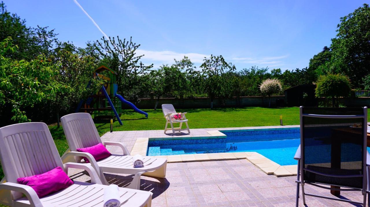Вила Релакс - Villa Relax Sokolovo Exteriör bild