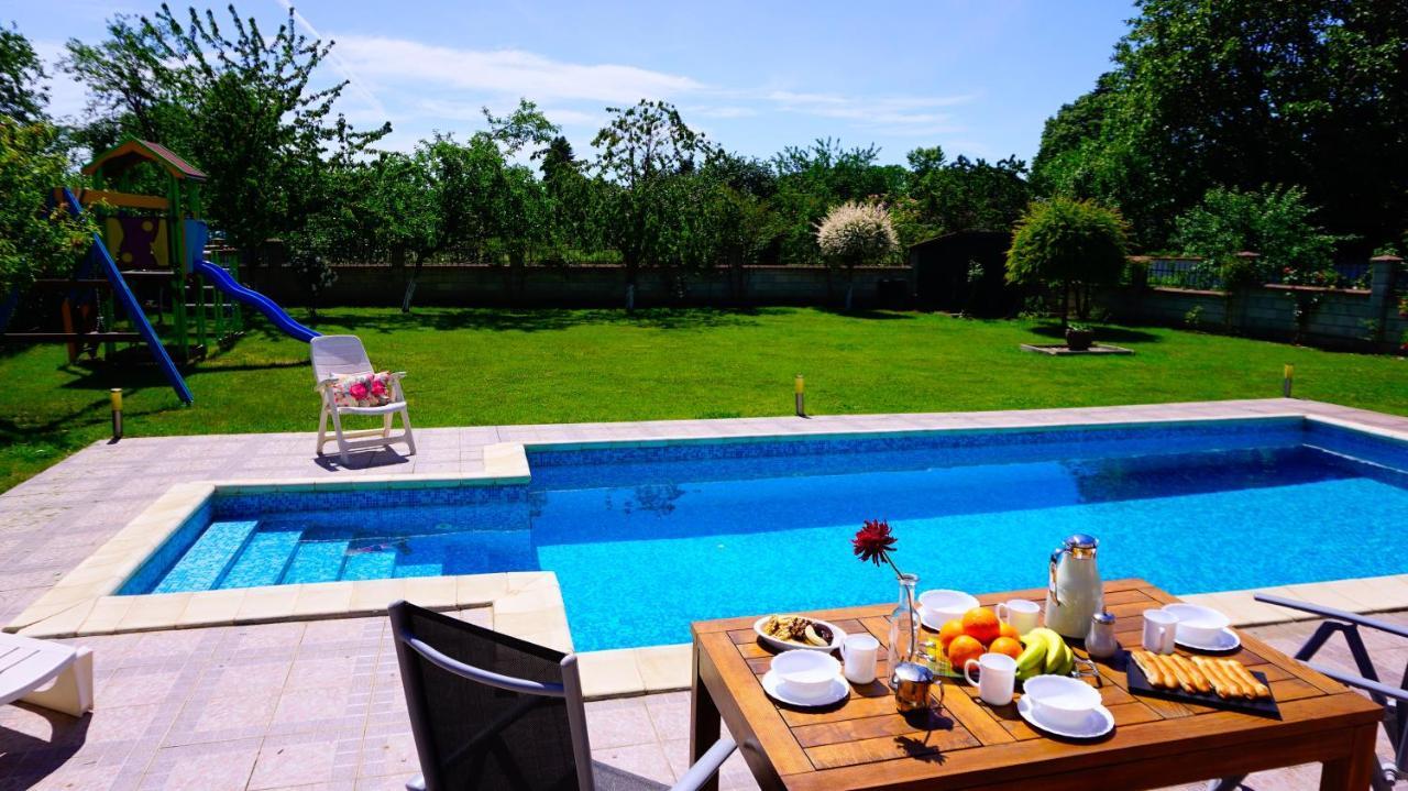 Вила Релакс - Villa Relax Sokolovo Exteriör bild