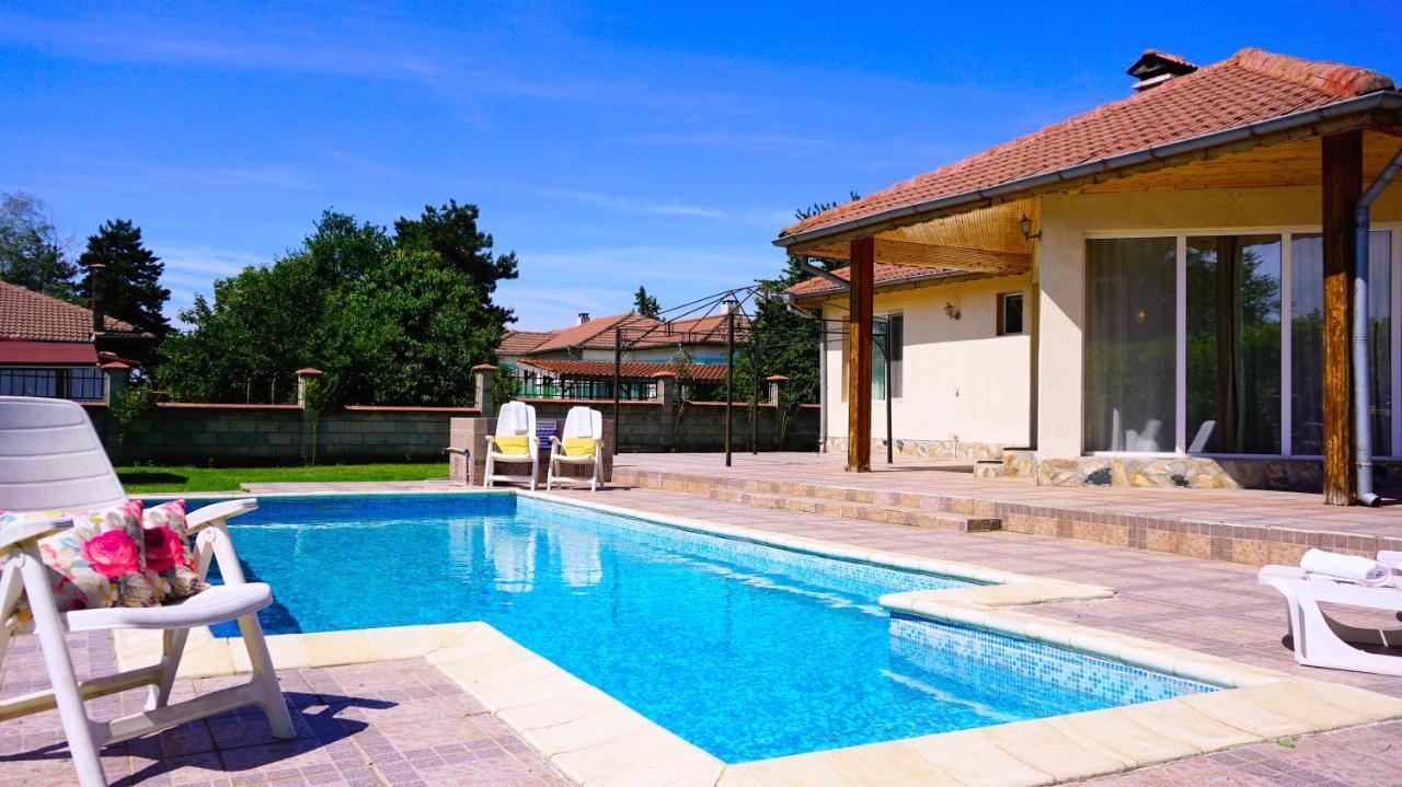 Вила Релакс - Villa Relax Sokolovo Exteriör bild